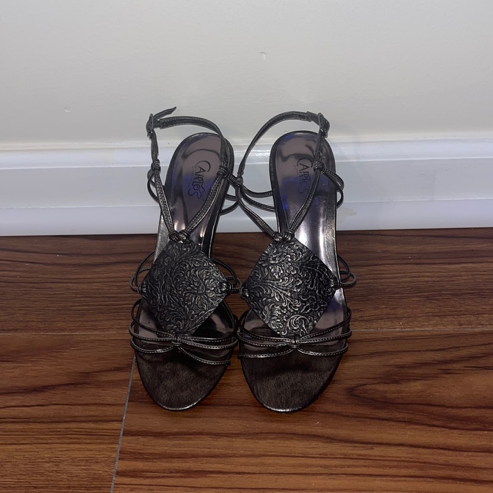 black straps heels